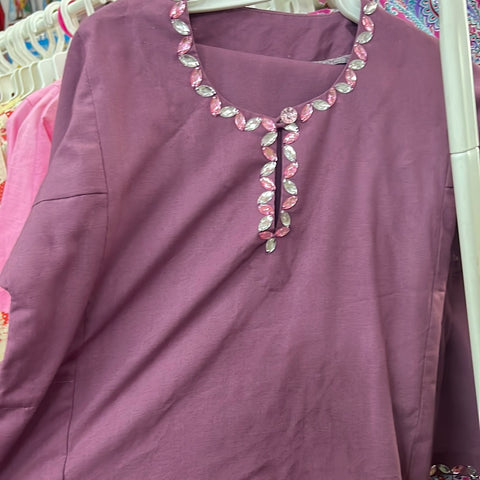 Baju kurung Adel